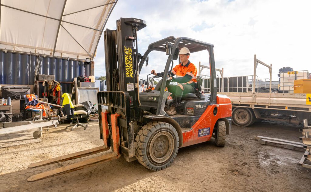 Machine Operators supplied by TradeConnex