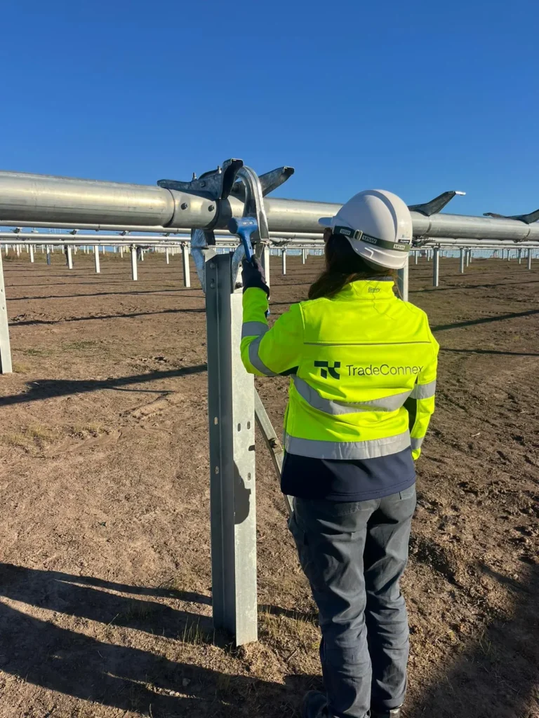 TradeConnex crew working across the Munna Creek Solar Farm project in QLD
