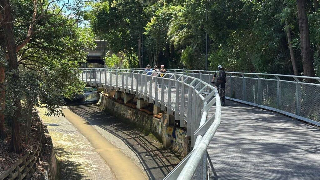 The Greenway cantilevered path over Hawthorne Canal - TradeConnex